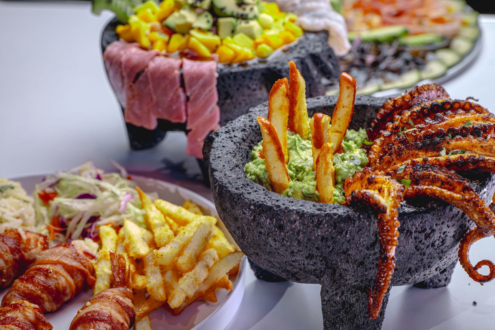 Salsas de molcajete de la casa